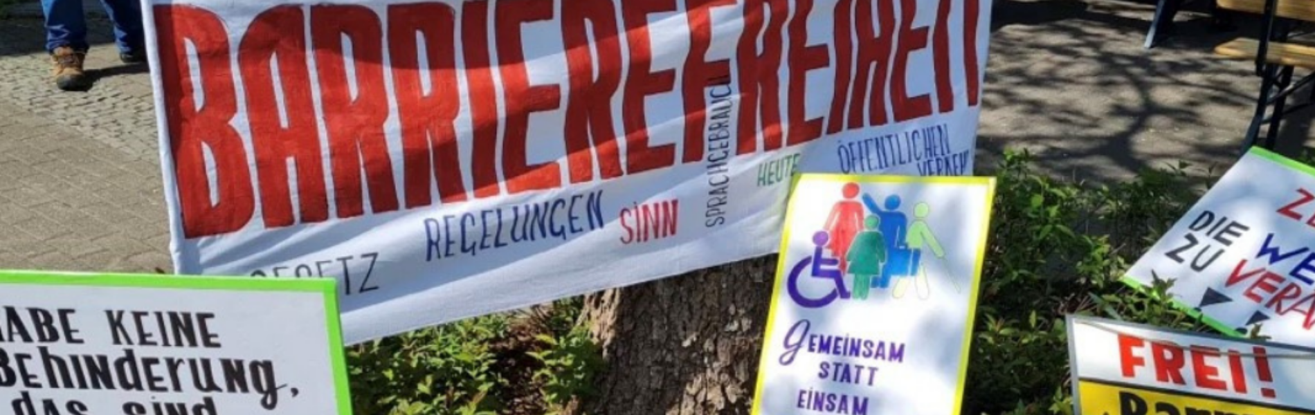 Barrierefreiheit groß