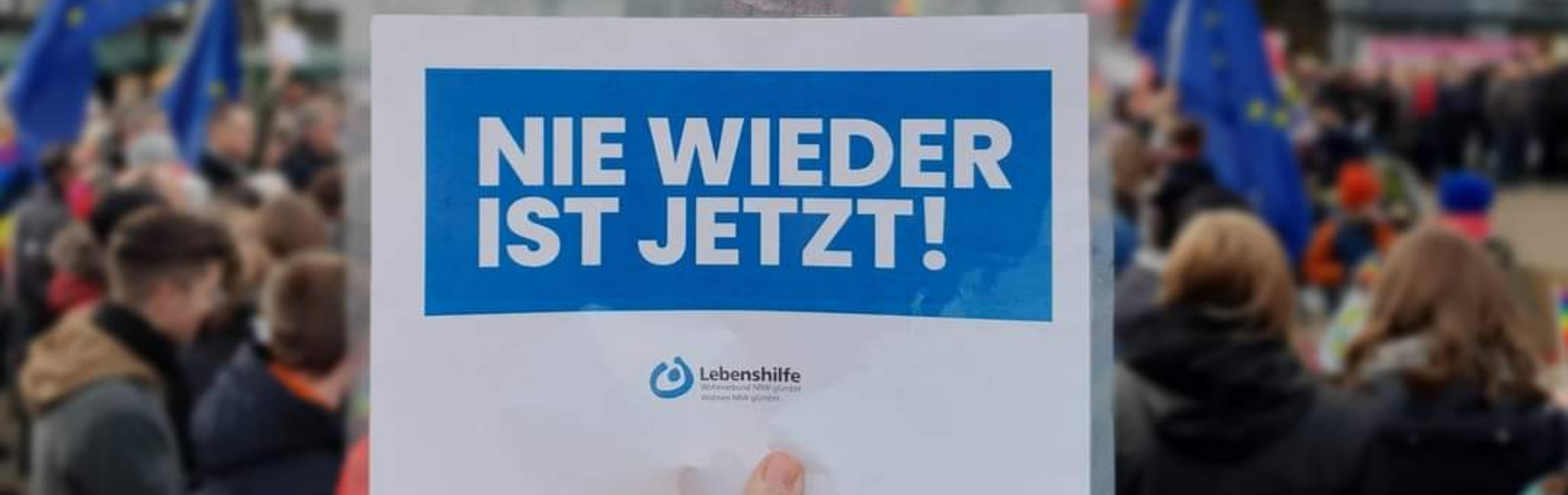 Nie wieder ist jetzt groß